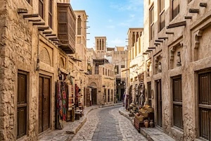 Qatar travel insights from real vlogs