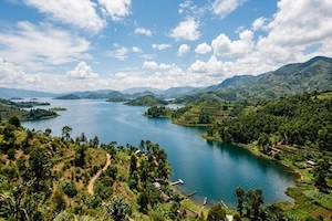 Rwanda travel insights from real vlogs