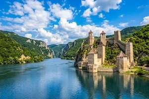 Serbia travel insights from real vlogs