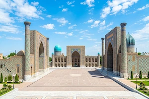Uzbekistan travel insights from real vlogs